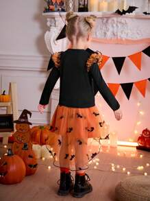 SHEIN 2 piezas Conjunto elegante de Halloween para niñas jóvenes con blusa de mangas acampanadas y falda de tul con estampado de murciélagos brillante, apto para fiesta, días festivos y uso casual diario