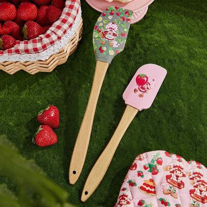 Strawberry Shortcake X SHEIN 2 Pcs Cartoon Character & Strawberry Print Cake Cream Scraper,Gift Ideas, Summer / Spring, Bake