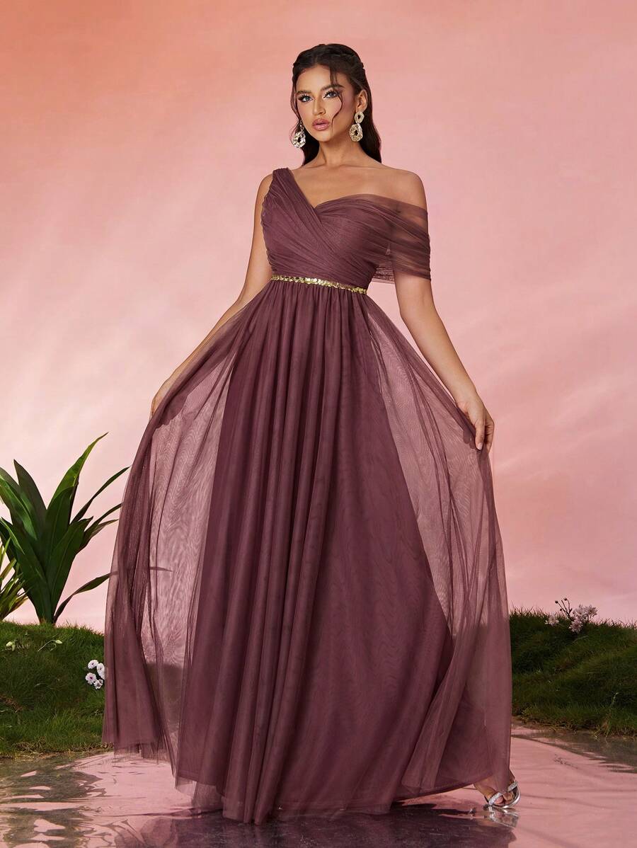 露肩褶皱优雅露肩不对称折叠亮片腰带网眼连衣裙，伴娘礼服 - 紅木色 - 查看 1