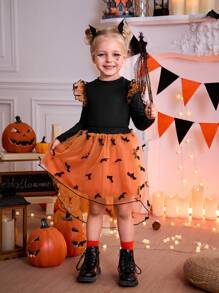 SHEIN 2 piezas Conjunto elegante de Halloween para niñas jóvenes con blusa de mangas acampanadas y falda de tul con estampado de murciélagos brillante, apto para fiesta, días festivos y uso casual diario