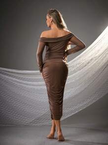 SHEIN 孕妇照拍摄纯色露肩褶皱修身连衣裙，适合派对 - 咖啡 - 查看 2