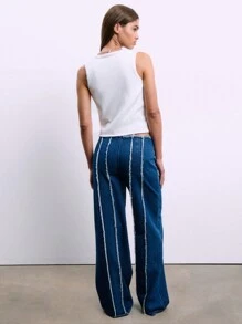 SHEIN Unity Atasan Cami Sweater Tanpa Lengan Leher V Dalam Kasual dengan Ikatan Depan - Putih - View 2