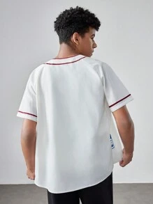 SHEIN Teenager Jungen lässiges Kurzarm T-Shirt mit Webmuster Beschriftung und Baseball Kragen, locker geschnitten