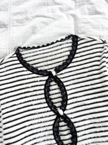 Soleia Spring Autumn Casual Colorblock Stripe Lace Trim Hollow Long Sleeve T-Shirt - Beige - View 5