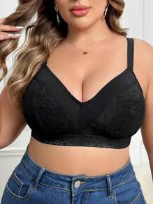 Plus Size Solid Color Sexy Contrast Lace Wire-Free Soft Cup Breathable Bra Lingerie - Black - View 3