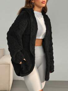 SHEIN EZwear Abrigo con capucha de manga larga informal y amplio con parche de pelusa blanca caída de hombros y bolsillos para el invierno