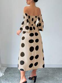 Chiquease Đầm nữ tay ngắn loe chấm bi lệch vai màu mơ - Màu be - Xem 2