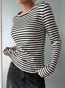 DAZY 女士休闲条纹保暖内衬保暖T恤，秋冬长袖女上衣 - 黑與白 - 查看 4