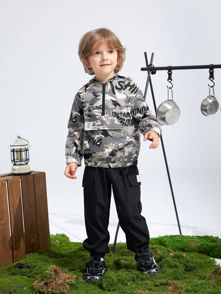 SHEIN Young Boys Casual Loose Camo Print Hooded Jacket + Thermal Lined Thickened Sweatpants Set