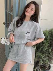 DAZY 2 件套女士休闲蝴蝶结刺绣短袖上衣和短裤套装，夏季 - 灰色 - 查看 3