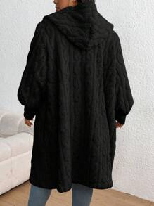 SHEIN Frenchy 加大码纯色毛绒连帽开衫，适合冬季 - 黑色 - 查看 2