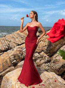 Faeriesty Faeriesty Elegant Strapless Sweetheart Neckline Pleated Bust Mermaid Train Evening Dress – Spring Summer Formal Gown For Galas, Weddings, Red Carpet Events, Evening Parties