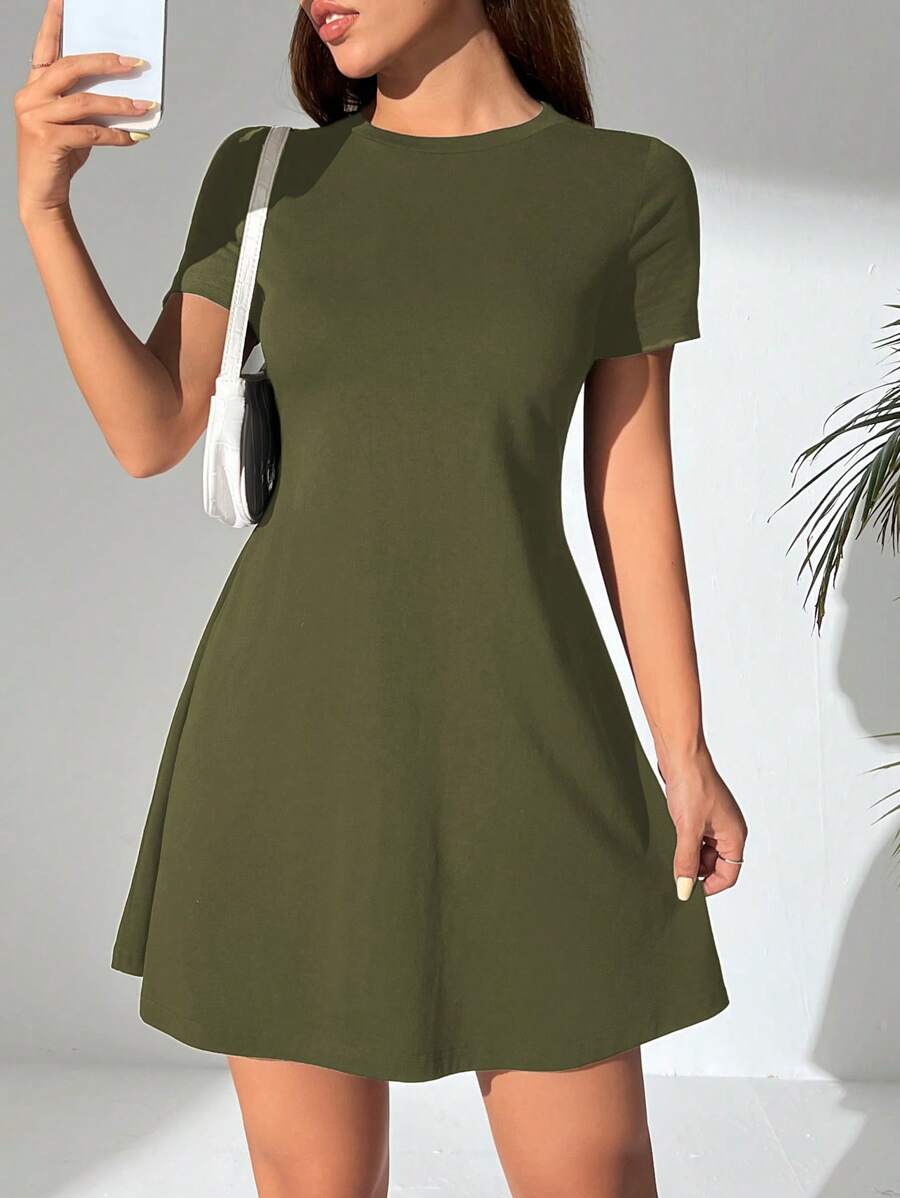 SHEIN PETITE 女士纯色休闲短袖连衣裙，适合日常穿着 - 軍綠色 - 查看 1