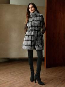 Anewsta Chaqueta larga versátil de mujer con cuello redondo sin mangas de estilo europeo y americano, de piel de conejo sintética esponjosa, para usar en vacaciones y fiestas