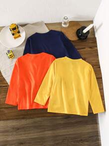 3 peças Camisetas Casuais de Menino Jovem com Estampa de Escavadeira de Gola Redonda, em Cores Diferentes. Cada Camiseta possui um Design de Estampa Fofa de Escavadeira, exibindo um Estilo Divertido e Brincalhão - Multicolorido - Visão 2