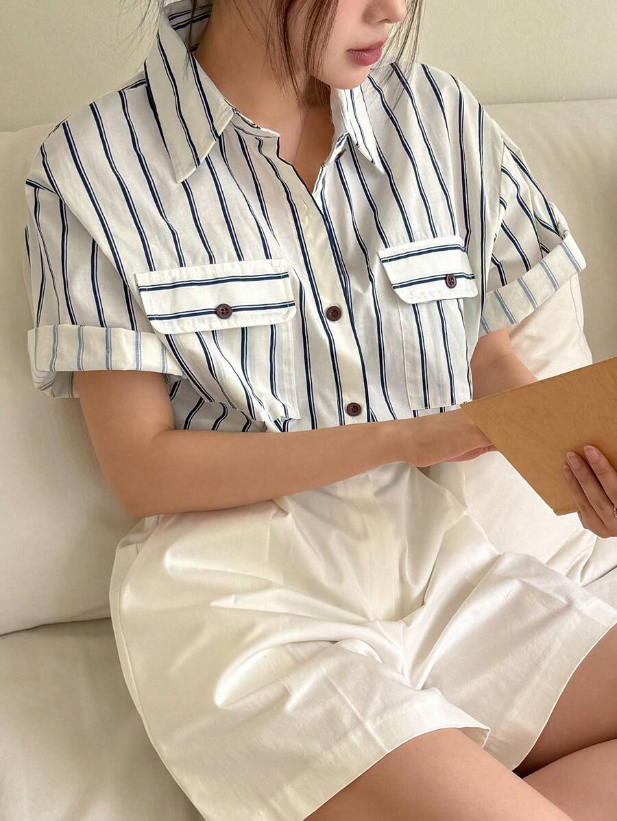 DAZY 女士条纹翻领宽松口袋短袖衬衫 - 杏色 - 查看 1