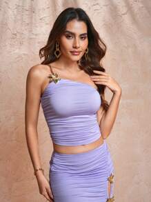 Minoe Designer Boho Bohemien Damen Sommerärmeloses Top mit Metallblumen Dekor und gerafftem Design, Urlaub, Ferien, Valentinstag, Festival