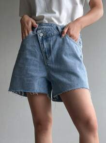 DAZY Loose-Fit Asymmetrical Waist Women's Denim Shorts Low Rise Jeans Jorts - Light Wash - View 1