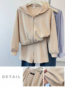 SHEIN Tween Girls Relaxed Casual Simple College Style Graphic Hoodie And Shorts 2pcs Set - Khaki - View 3