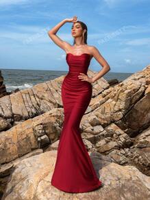 Faeriesty Faeriesty Elegant Strapless Sweetheart Neckline Pleated Bust Mermaid Train Evening Dress – Spring Summer Formal Gown For Galas, Weddings, Red Carpet Events, Evening Parties