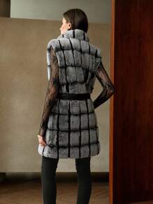 Anewsta Chaqueta larga versátil de mujer con cuello redondo sin mangas de estilo europeo y americano, de piel de conejo sintética esponjosa, para usar en vacaciones y fiestas