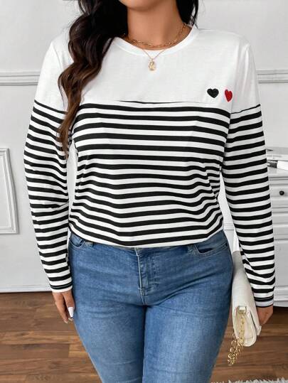 SHEIN Frenchy T-shirt à manches longues pour femmes en grande taille, avec patchwork à rayures et broderie en forme de cœur