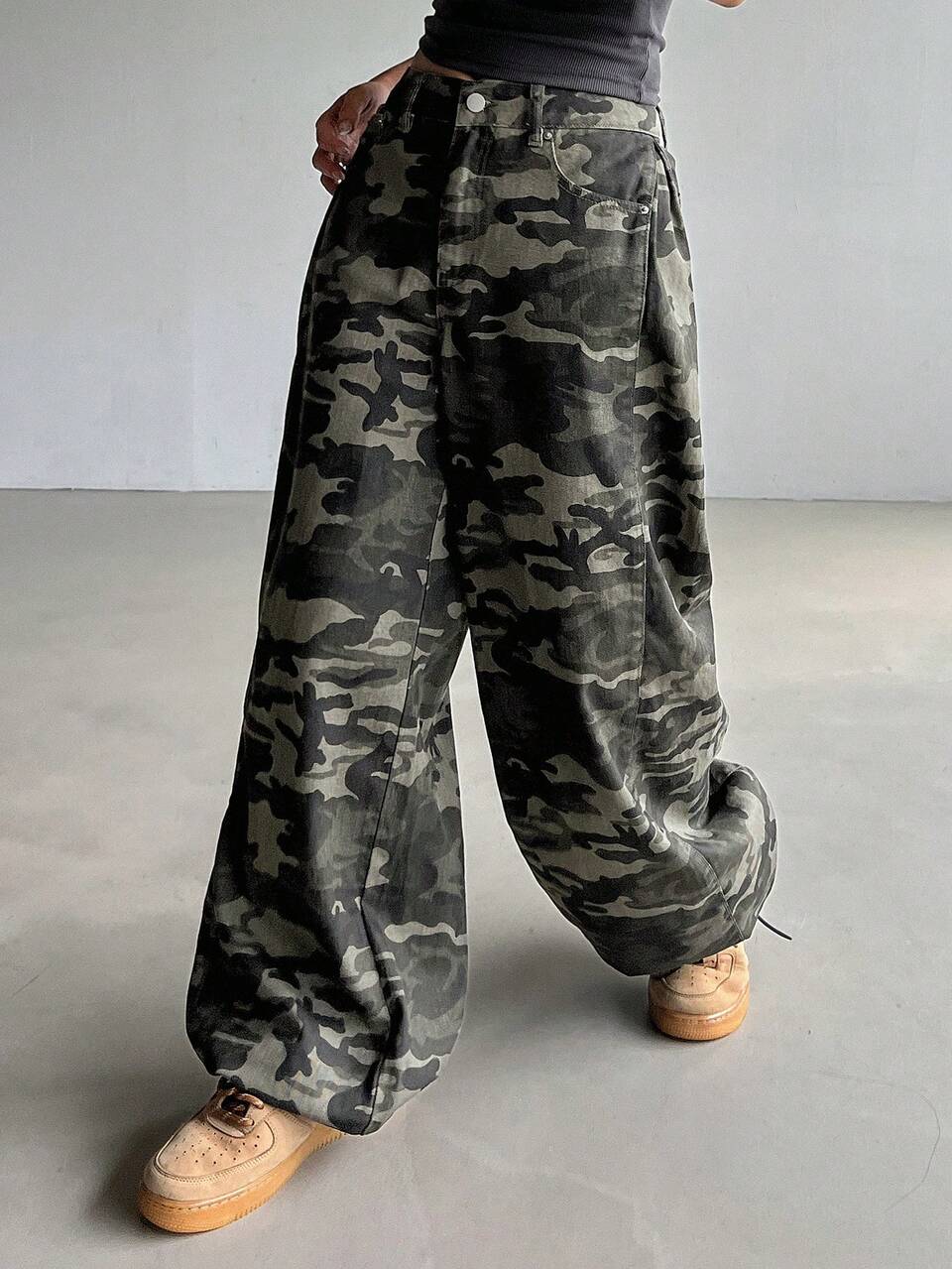 Camouflage Casual Straight-Leg Women's Jeans