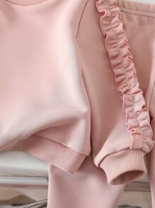 SHEIN Conjunto de sudadera con capucha y pantalón informal de unicolor para bebé niña con detalles de volantes, otoño/invierno - Rosa - Ver 6