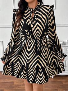 SHEIN Frenchy Plus Size Geometric Print A-Line Long Sleeve Dress For Women - Black - View 5