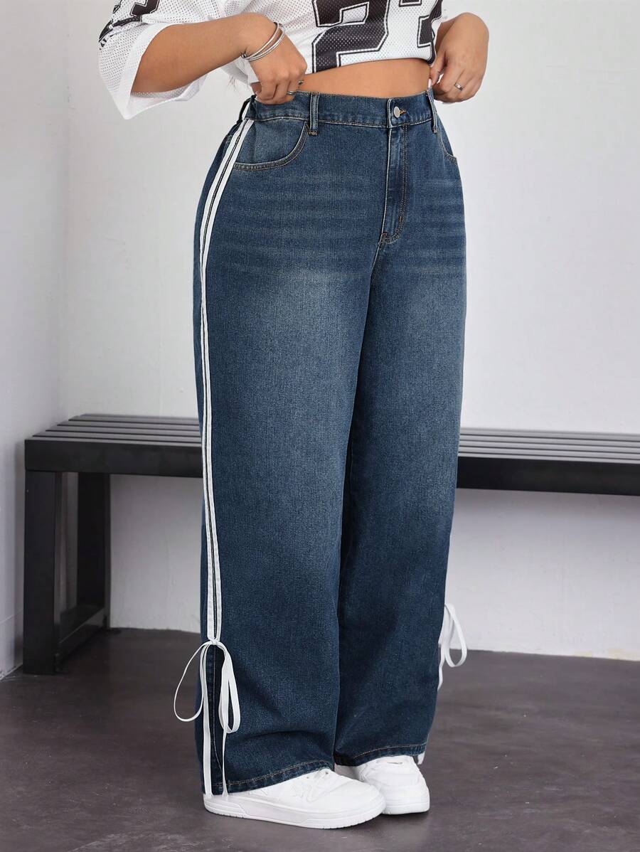SHEIN EZwear Plus Size Solid Simple Everyday Cat Whisker Decoration Boyfriend Jeans - Blue - View 1