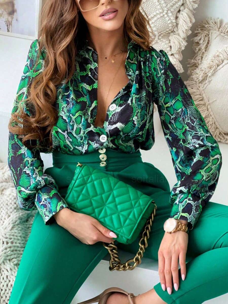 SHEIN Clasi 满版印花纽扣衬衫，长袖上衣 - 綠色 - 查看 1