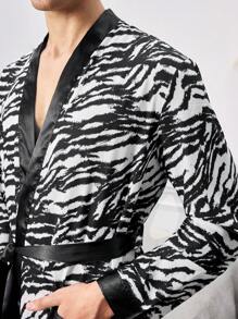 Men's Waist Tie Open Long Sleeve Zebra Pattern Fashionable Charm Elegant Slouchy Robe - Multicolor - View 5