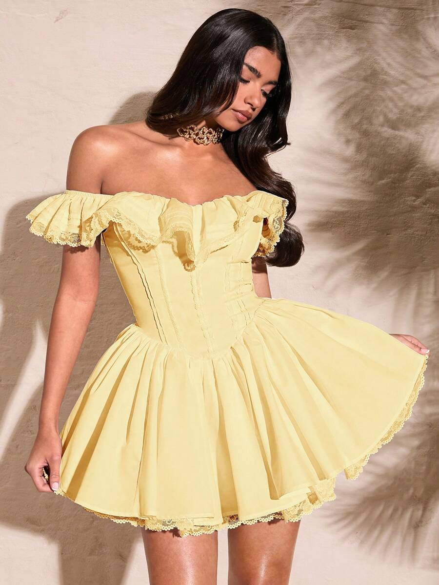 SHEIN BAE 夏季白色性感甜美露肩荷叶边花袖纯色蕾丝边喇叭下摆甜美淑女连衣裙 - 黃色 - 查看 1
