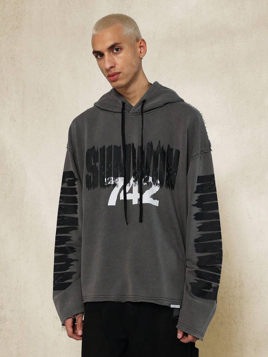 SUMWON 742 Áo hoodie oversized phong cách Graffiti đô thị Thiết kế nghệ thuật nét cọ Trang phục thường ngày đường phố Áo nỉ thể thao thể thao hiện đại rách rưới - màu đen - Xem 1