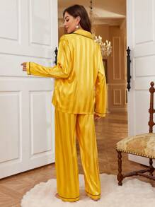 Bộ đồ ngủ sọc cài nút phía trước viền màu tương phản dành cho nữ, trang phục thu đông - Màu vàng - Xem 2