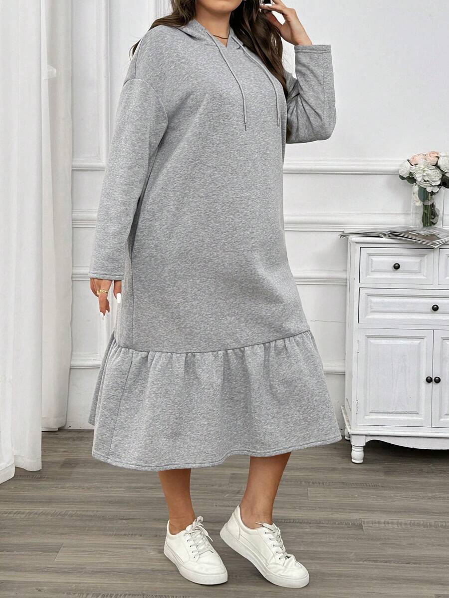 SHEIN Privé 加大码舒适休闲简约连帽抽绳长袖荷叶边饰边灰色女式连衣裙 - 灰色 - 查看 1