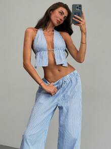 Aloruh 2 piezas Traje de mujer minimalista con camiseta de tirantes azul y blanca a rayas + pantalón maxi a rayas de cintura baja para viajero joven