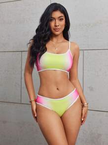 SHEIN Sovereign Charm Conjunto deportivo de top sin espalda con tirantes finos y pantalones cortos teñidos anudados para mujeres - Rosa - Ver 5