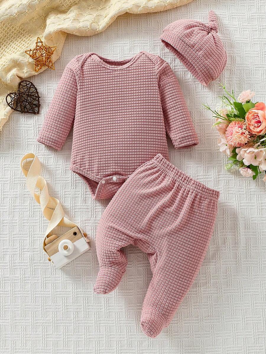 SHEIN 3 件装女婴简约纯色长袖连体衣、裤子和帽子舒适家居服套装 - 粉色 - 查看 1