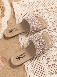 Summer Girls Rhinestone & Pearl Decor Beach Sandals, Fashionable Open Toe Flat Princess Slides, Suitable For Students And Outdoor Wear (Handmade Rhinestone Placement Slightly Uneven, Random Sole Color)