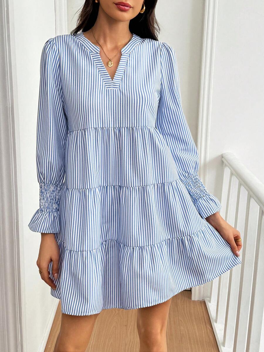 SHEIN LUNE Vestido de manga larga con dobladillo de volantes a rayas azules - Azul y blanco - Ver 1