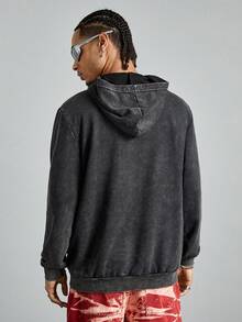 ROMWE MEN THE FLASH X ROMWE Sudadera con capucha holgada, de caída de hombro, con impresión de héroes y letras de anime, para primavera y otoño, para hombres - Negro - Ver 4