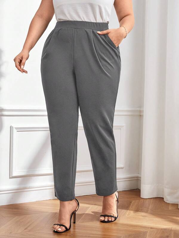 SHEIN Essnce Große Größen Hose mit Bundfalte in einfarbig, für Lässig und Büro