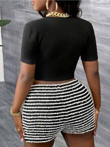 Slaydiva 2pcs/Set Women Street & Daily Casual Black Tie Front Crop Top And Fluffy Shorts Set