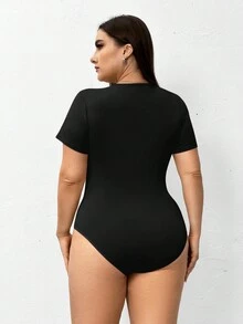 SHEIN Essnce 大码 4 件套女士时尚休闲春夏新款百搭多色多件套短袖紧身衣 - 黑與白 - 查看 2