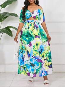 Chiquease Women's Diamond Neckline Twist Short Sleeve Allover Print Dress - Green - View 1