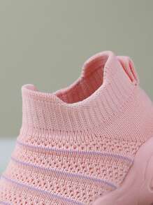 1双婴儿透气条纹布面运动鞋，带LED灯鞋底，套脚式学步鞋，户外休闲鞋 - 粉色 - 查看 7