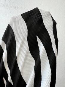 SHEIN SXY 2pcs Women Summer Fashionable Zebra Print Tube Top And Bodycon Skirt Set