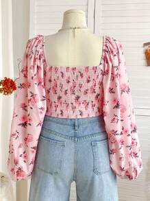 Soleia Blusa romántica con estilo de princesa, manga de farol, dobladillo asimétrico y estampado floral de pequeñas flores en color rosa para mujer de talla grande. Ropa de mujer para otoño, regreso a clases, conciertos, atuendos de despedida de soltera, agradecimiento