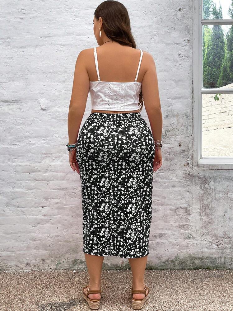 SHEIN VCAY 2 piezas Conjunto de falda con abertura lateral y cintura elástica con estampado floral talla grande y camiseta sin tirantes de color liso - Blanco y Negro - Añade 2
